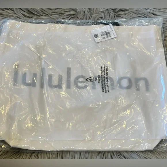 NWT Lululemon double handle canvas tote - Picture 2 of 4